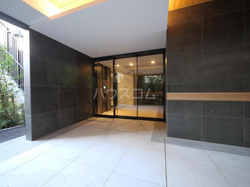 15/19 エントランス