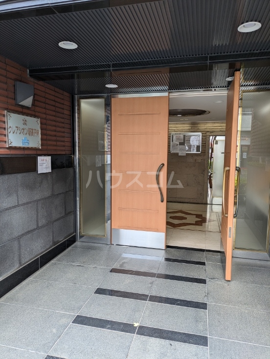 19/20 エントランス