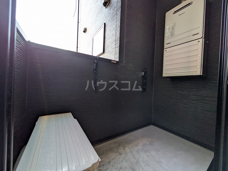 13/19 バルコニー