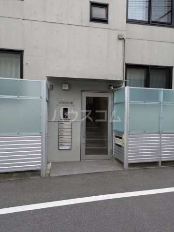 2/3 エントランス
