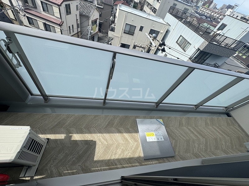 13/22 バルコニー