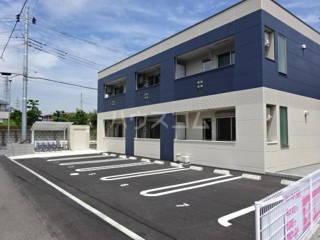 22/26 駐車場
