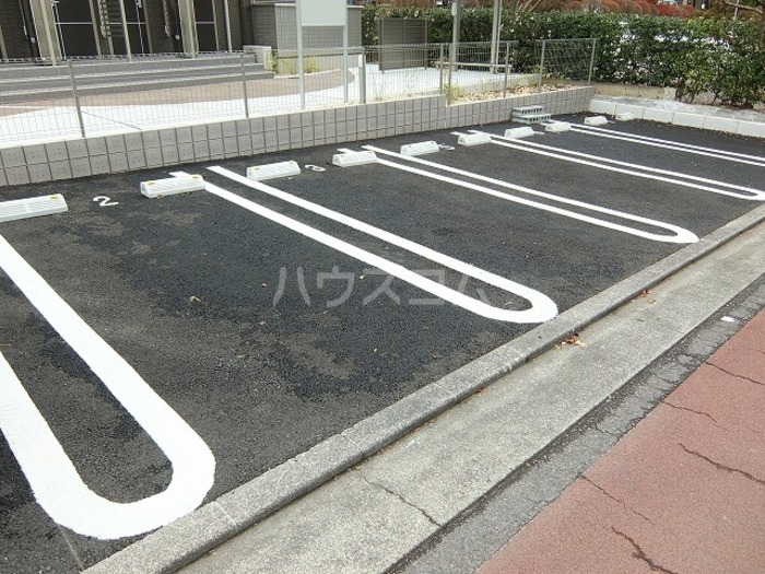27/29 駐車場