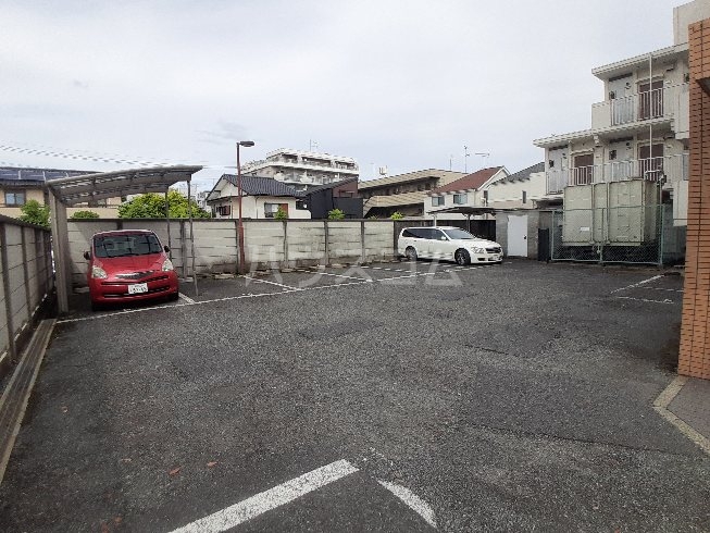 22/29 駐車場