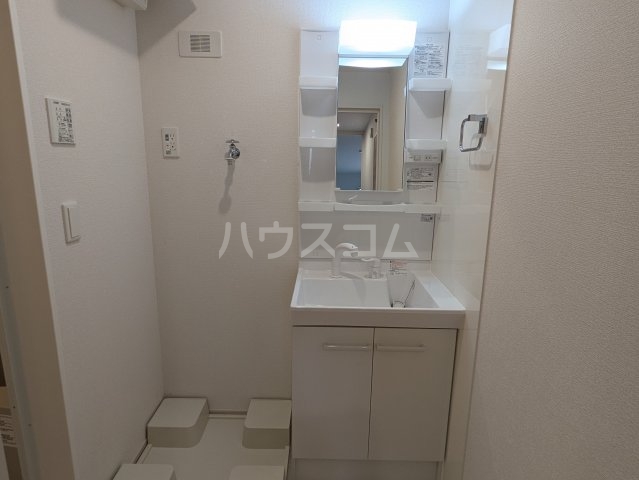 14/28 洗面