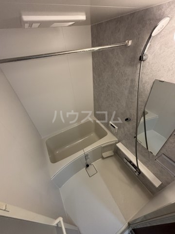 13/30 浴室