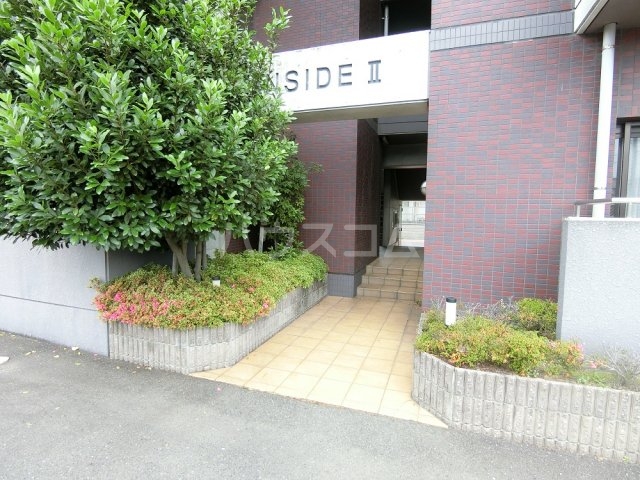 14/16 エントランス