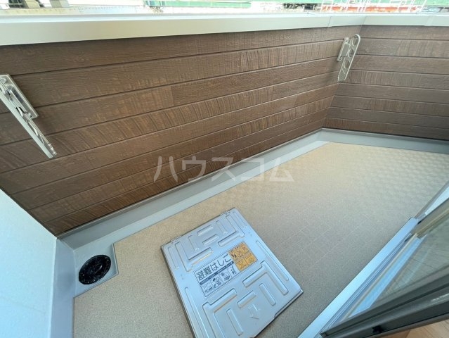 19/30 バルコニー