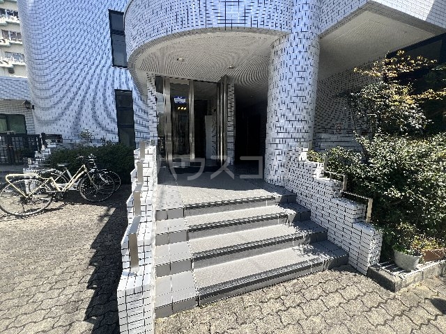 29/30 エントランス