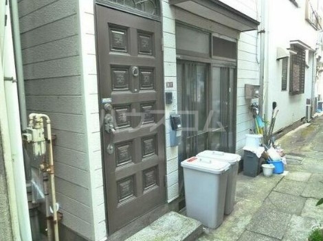 2/3 エントランス