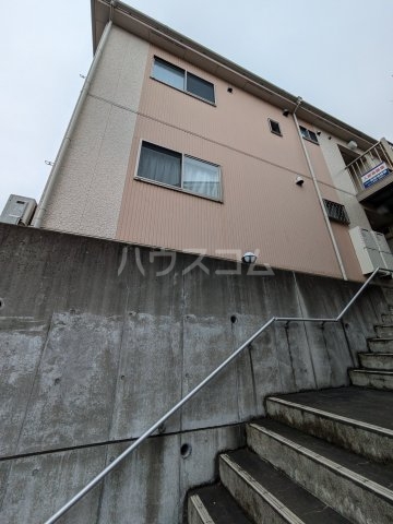 17/26 エントランス