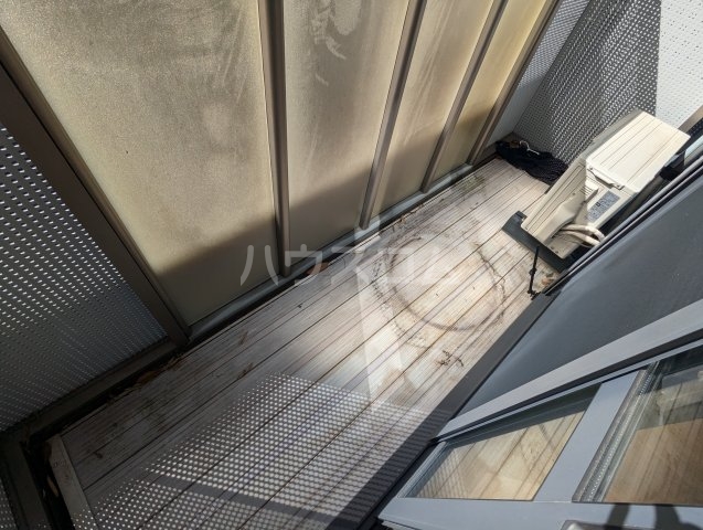 13/22 バルコニー