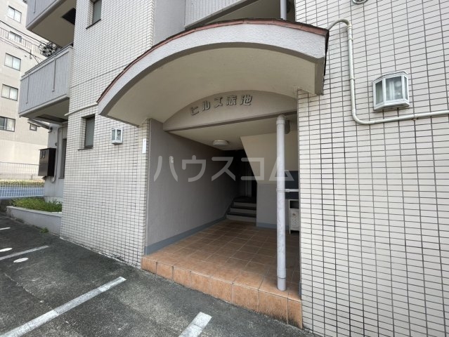 20/28 エントランス