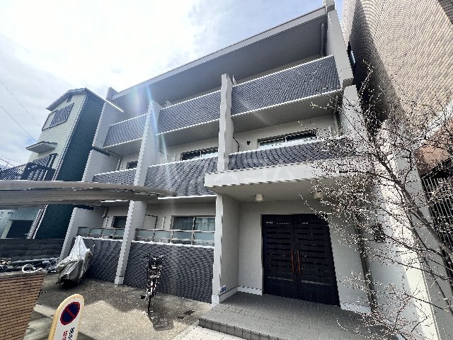 2/30 外観