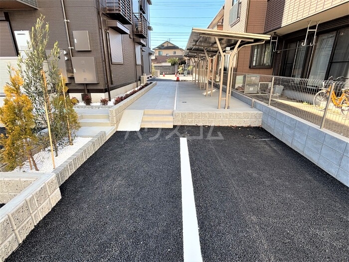 17/28 駐車場