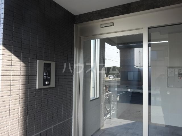 22/24 エントランス