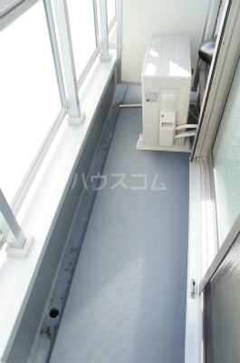 13/19 バルコニー