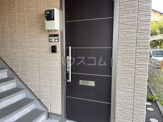 2/5 エントランス