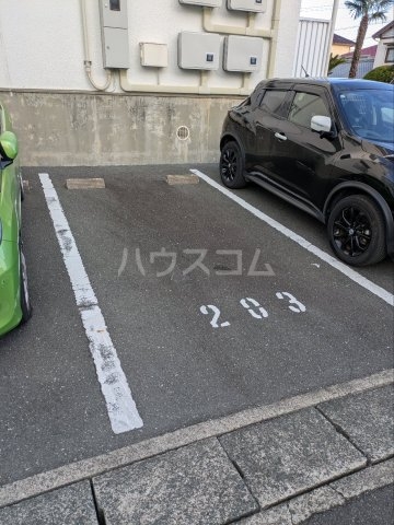 23/29 駐車場