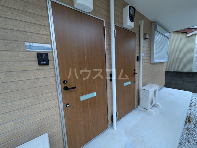 20/22 エントランス