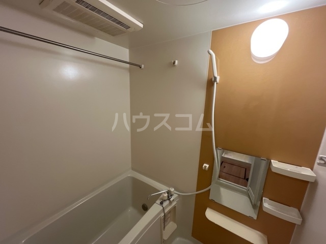 14/25 浴室