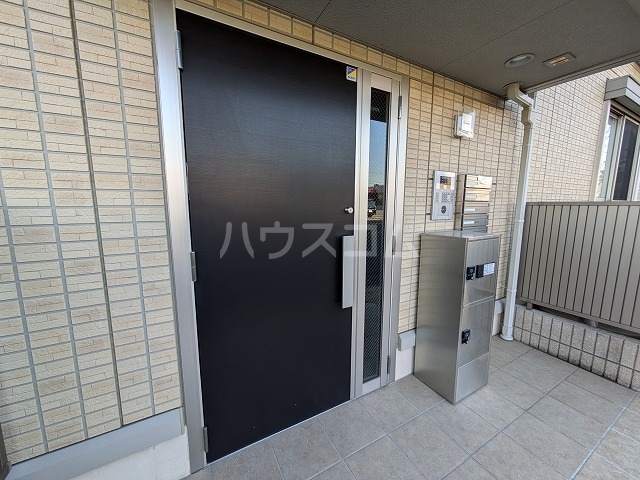 19/22 エントランス