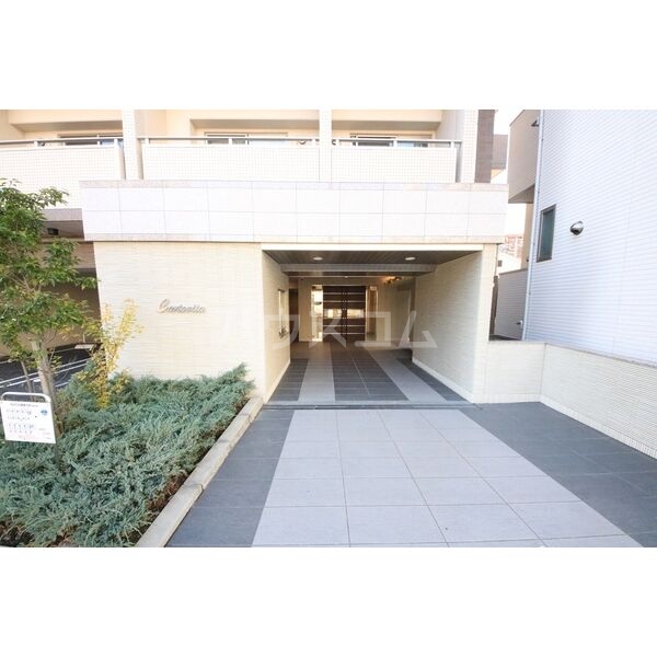 13/23 エントランス