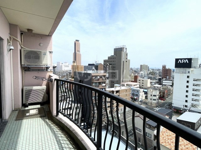 23/30 バルコニー