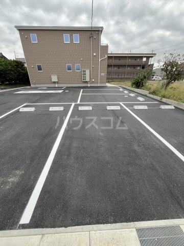 20/29 駐車場