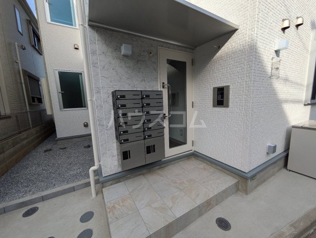 19/22 エントランス