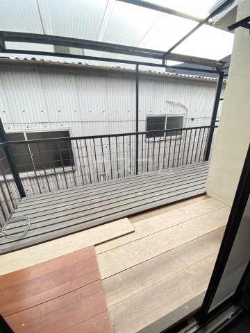 19/26 バルコニー