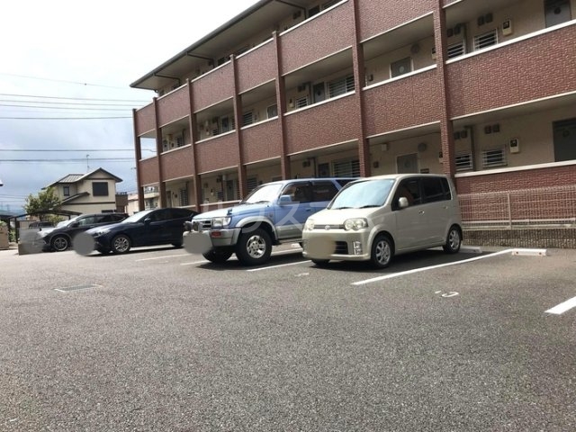 3/4 駐車場