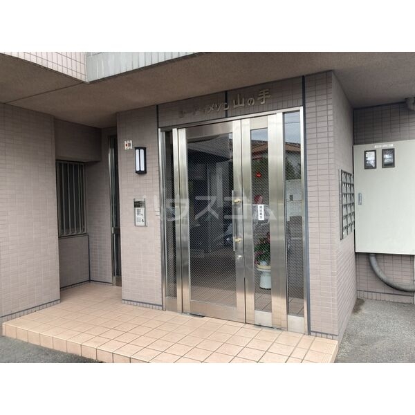 15/20 エントランス