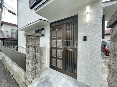 13/23 エントランス