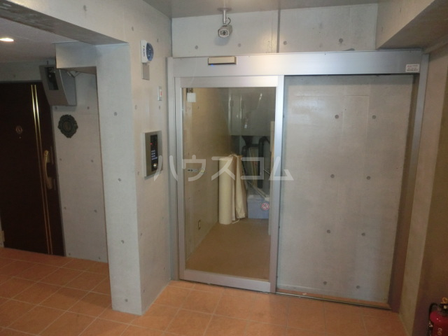 29/30 エントランス