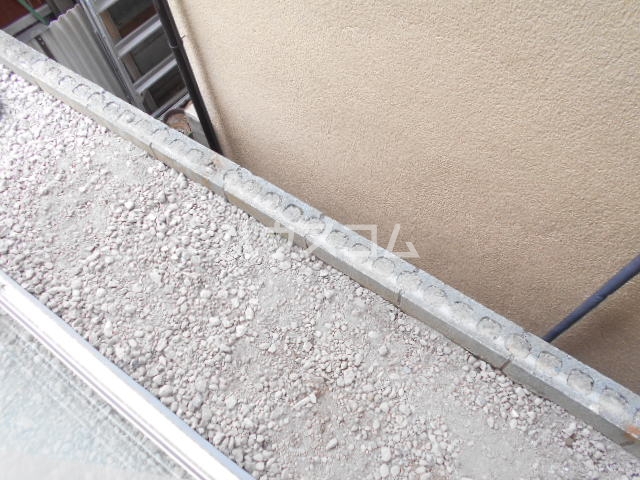 18/23 バルコニー