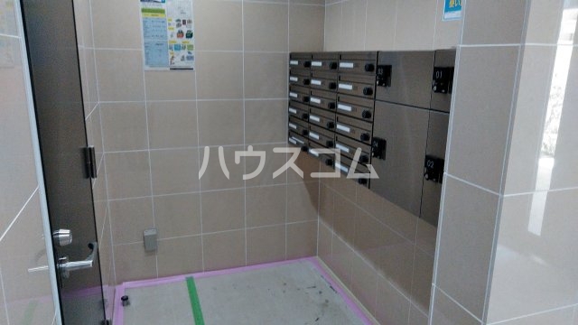 28/30 エントランス