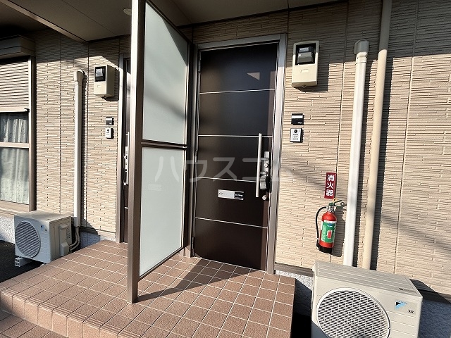 28/30 エントランス