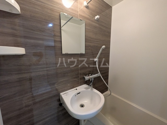 17/30 洗面