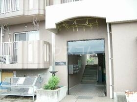 14/15 エントランス