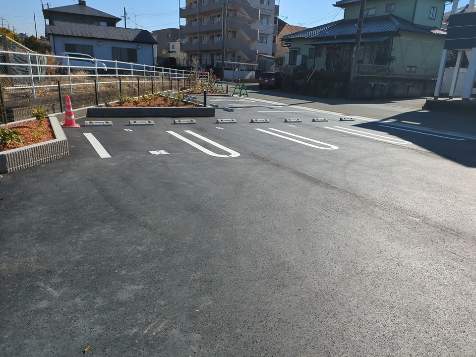 17/23 駐車場