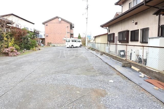 18/20 駐車場