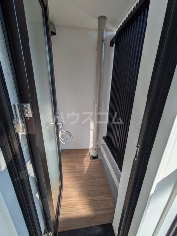 23/30 バルコニー