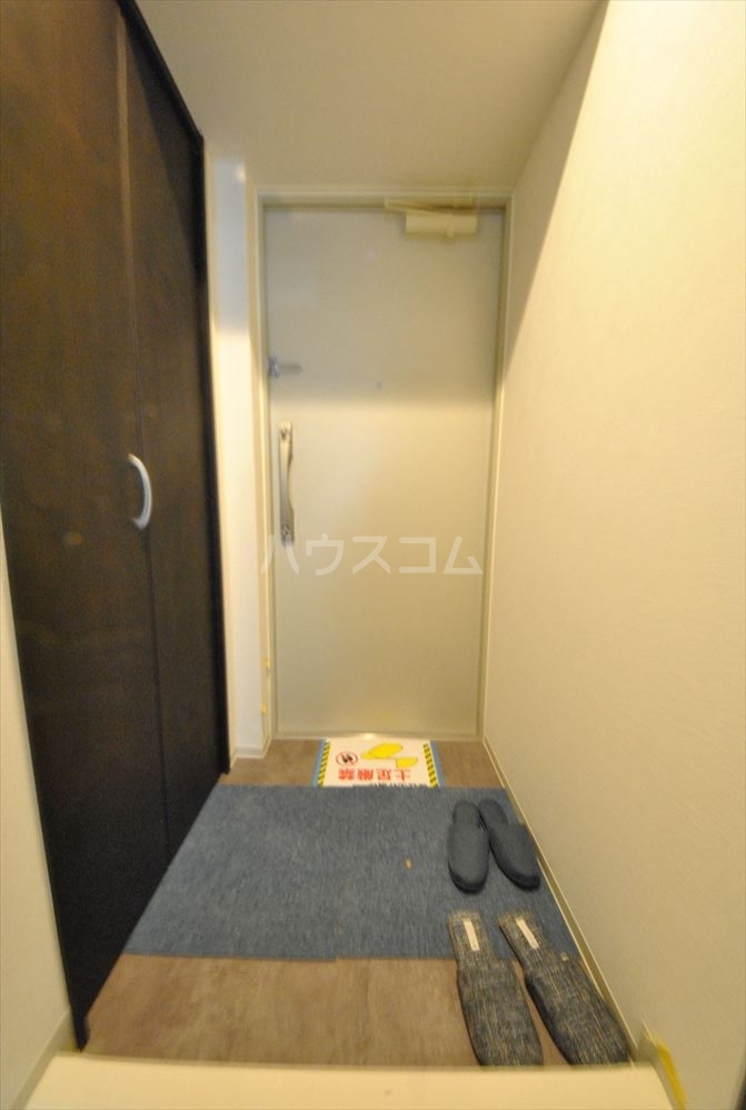 13/30 玄関