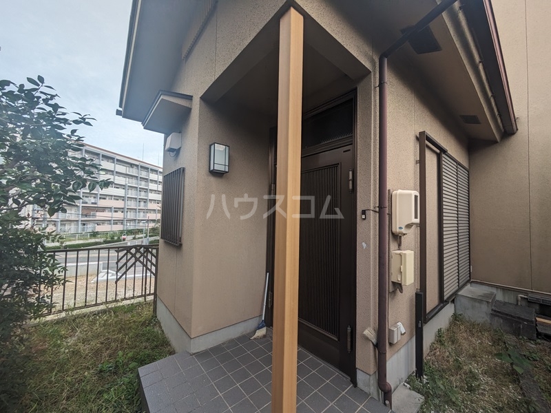 20/27 エントランス