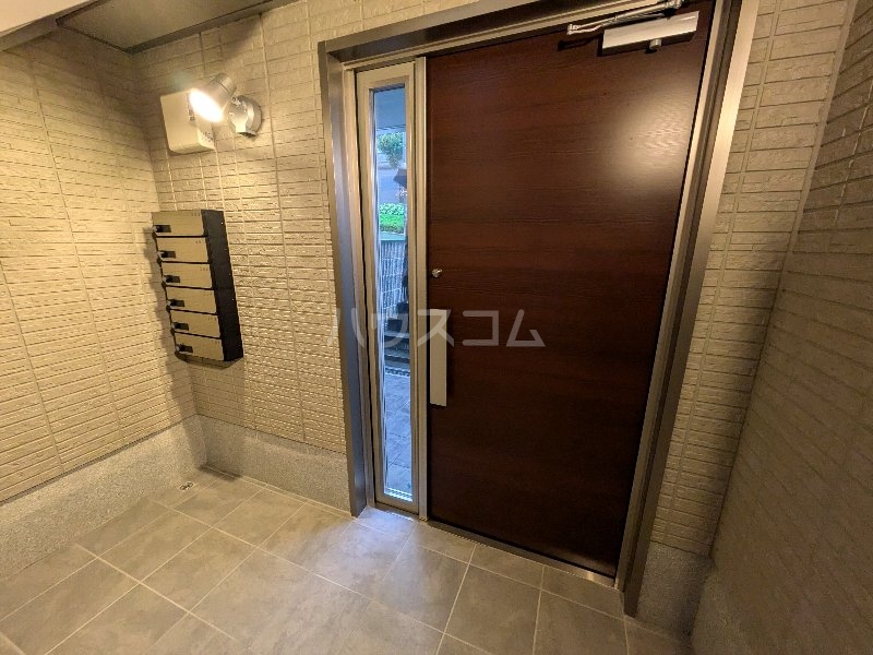 3/10 エントランス