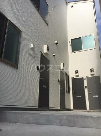 16/21 エントランス
