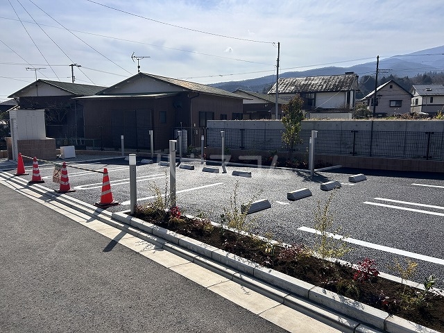 28/30 駐車場