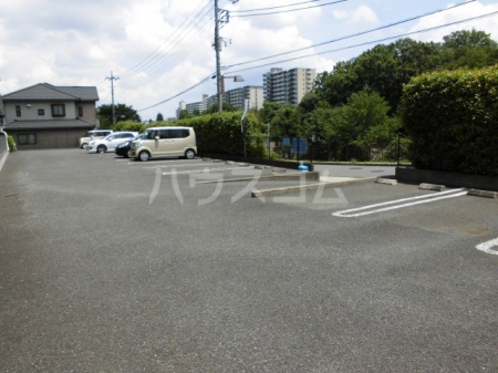 22/30 駐車場