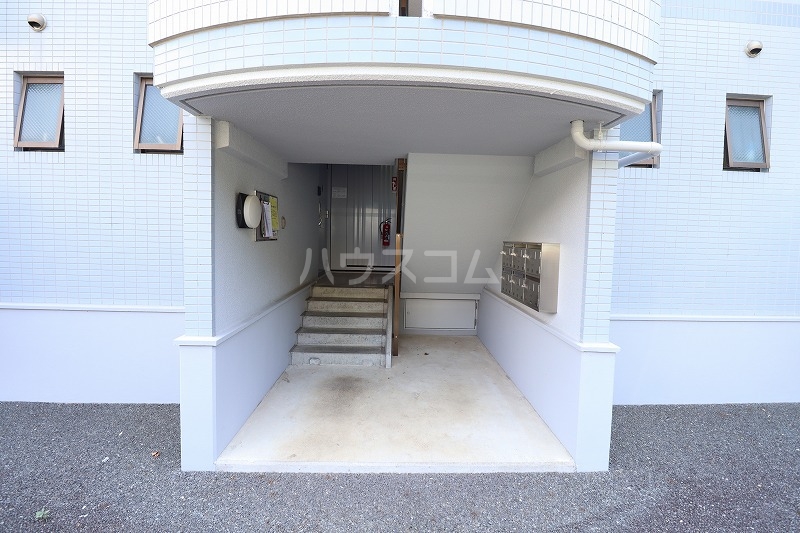 21/24 エントランス